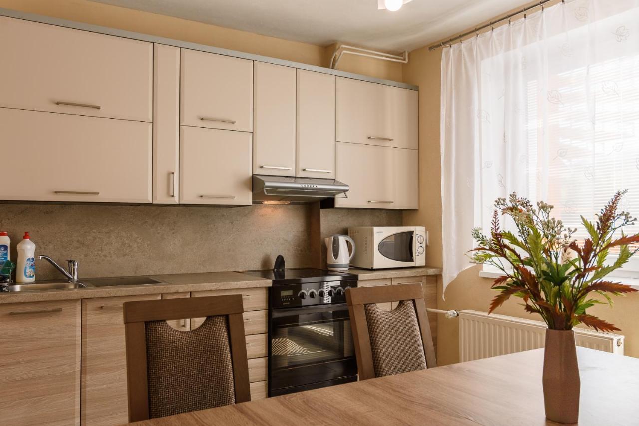 Apartman Elegant 2 Bešeňová Eksteriør billede