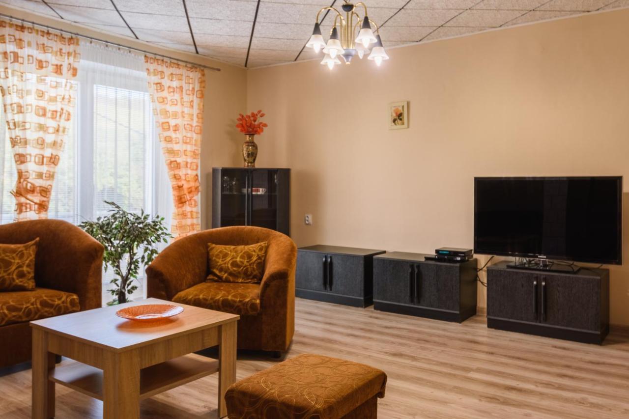 Apartman Elegant 2 Bešeňová Eksteriør billede