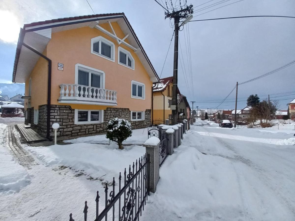 Apartman Elegant 2 Bešeňová Eksteriør billede